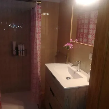 Casa Cueva Y Casita Rural El Perucho * 기마르