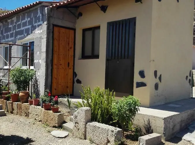 Casa Cueva Y Casita Rural El Perucho Tatil Evi Güimar